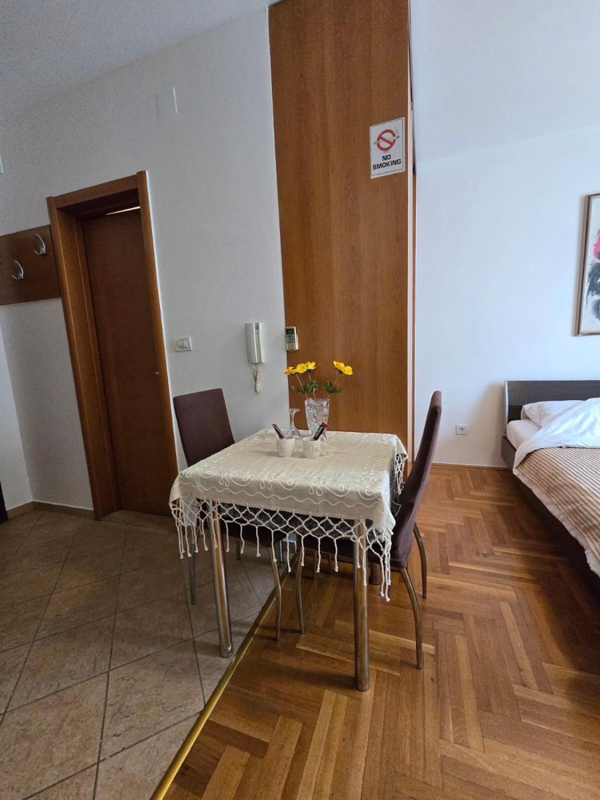 Laki Apartment بودغوريتْسا المظهر الخارجي الصورة